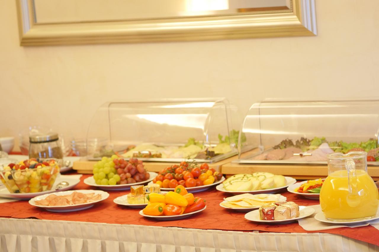 Hotel Refrather Hof Bergisch Gladbach Esterno foto
